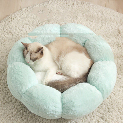 Blossom Rest: Luxurious Flower-Shaped Soft Pet Bed Mat