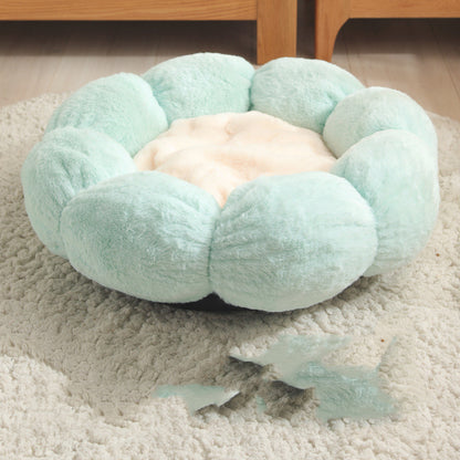 Blossom Rest: Luxurious Flower-Shaped Soft Pet Bed Mat