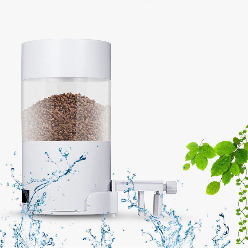 Effortless Aquatic Care: Programmable Fish Feeder for Home Aquariums