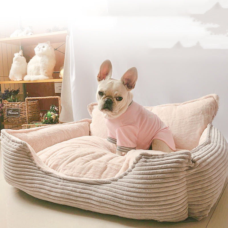 Cozy Haven: Deluxe Plush Kennel Bed for Pets